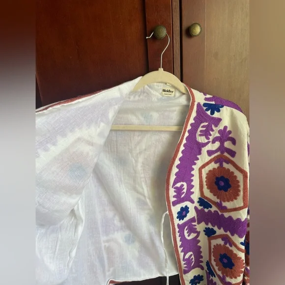 Blink Buy Women's Suzani Embroidered Jacket NWOT / Made in India - Picture 6 of 17
